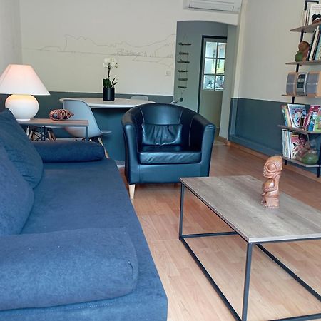 Bel Appartement Bord De Mer A St Cyr Sur Mer Saint-Cyr-sur-Mer Eksteriør billede